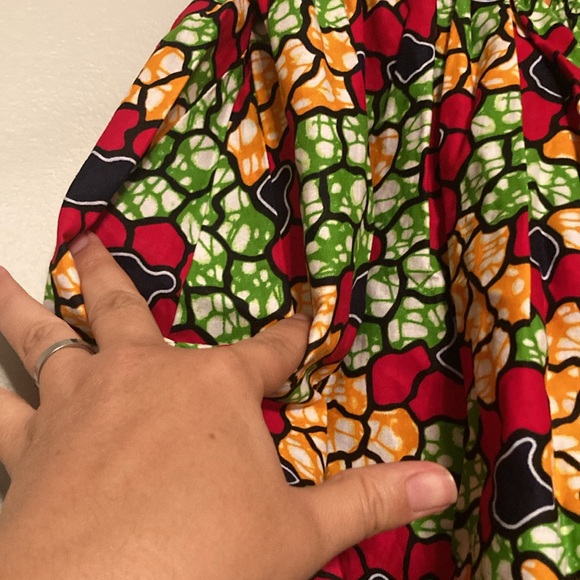 Grass-Fields bright colored floral skirt, pockets, elastic waist sz. 10 - Picture 4 of 6